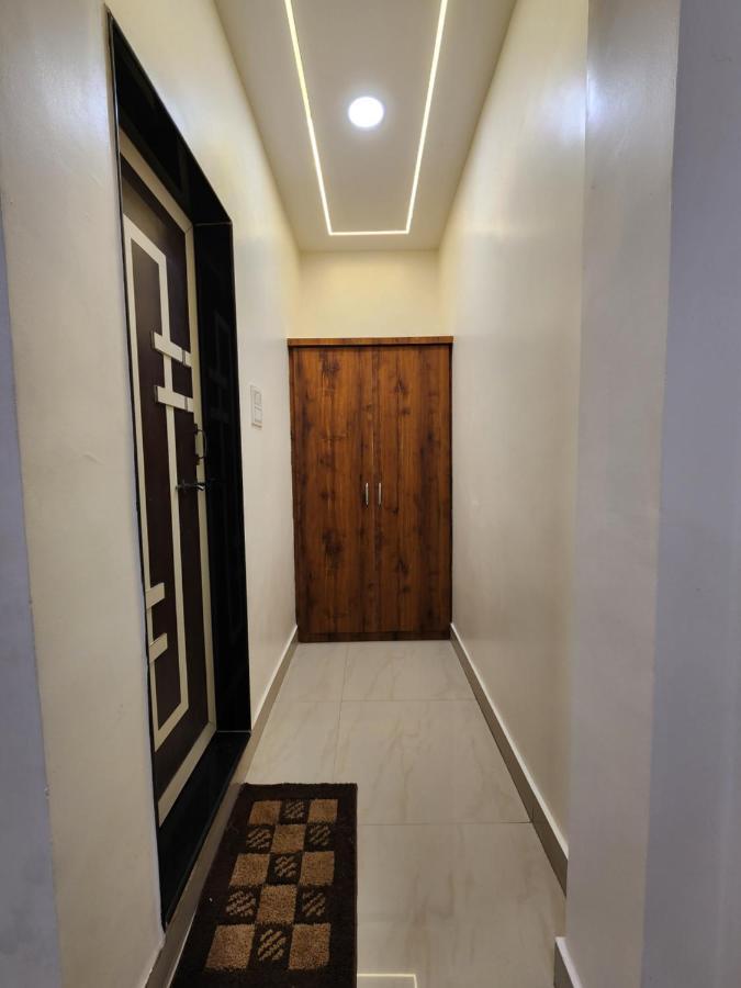 Hotel Anantshree Ujjain Bagian luar foto