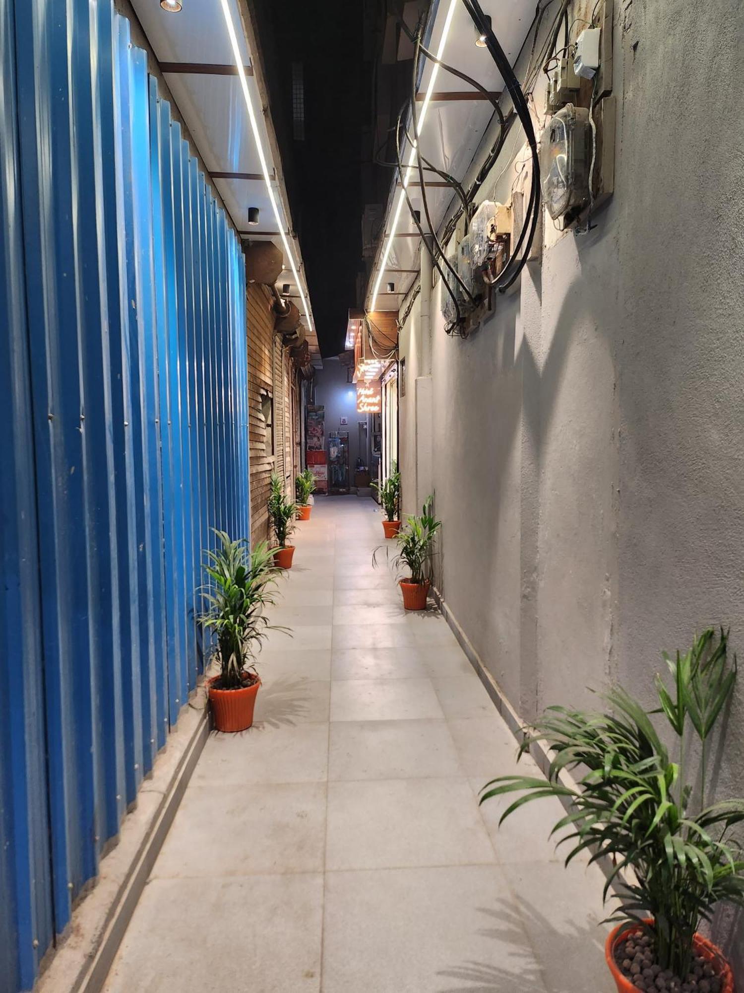 Hotel Anantshree Ujjain Bagian luar foto