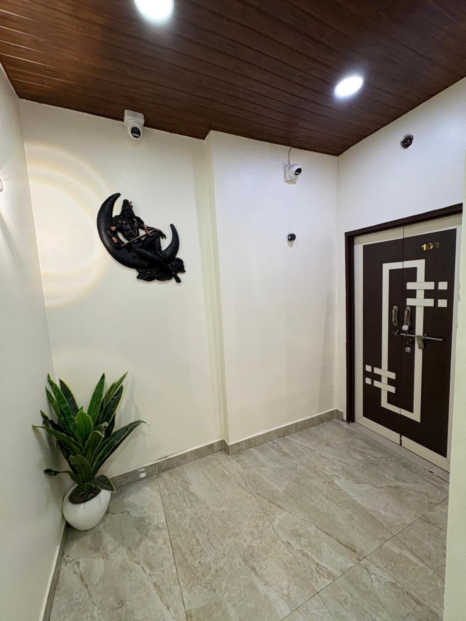 Hotel Anantshree Ujjain Bagian luar foto